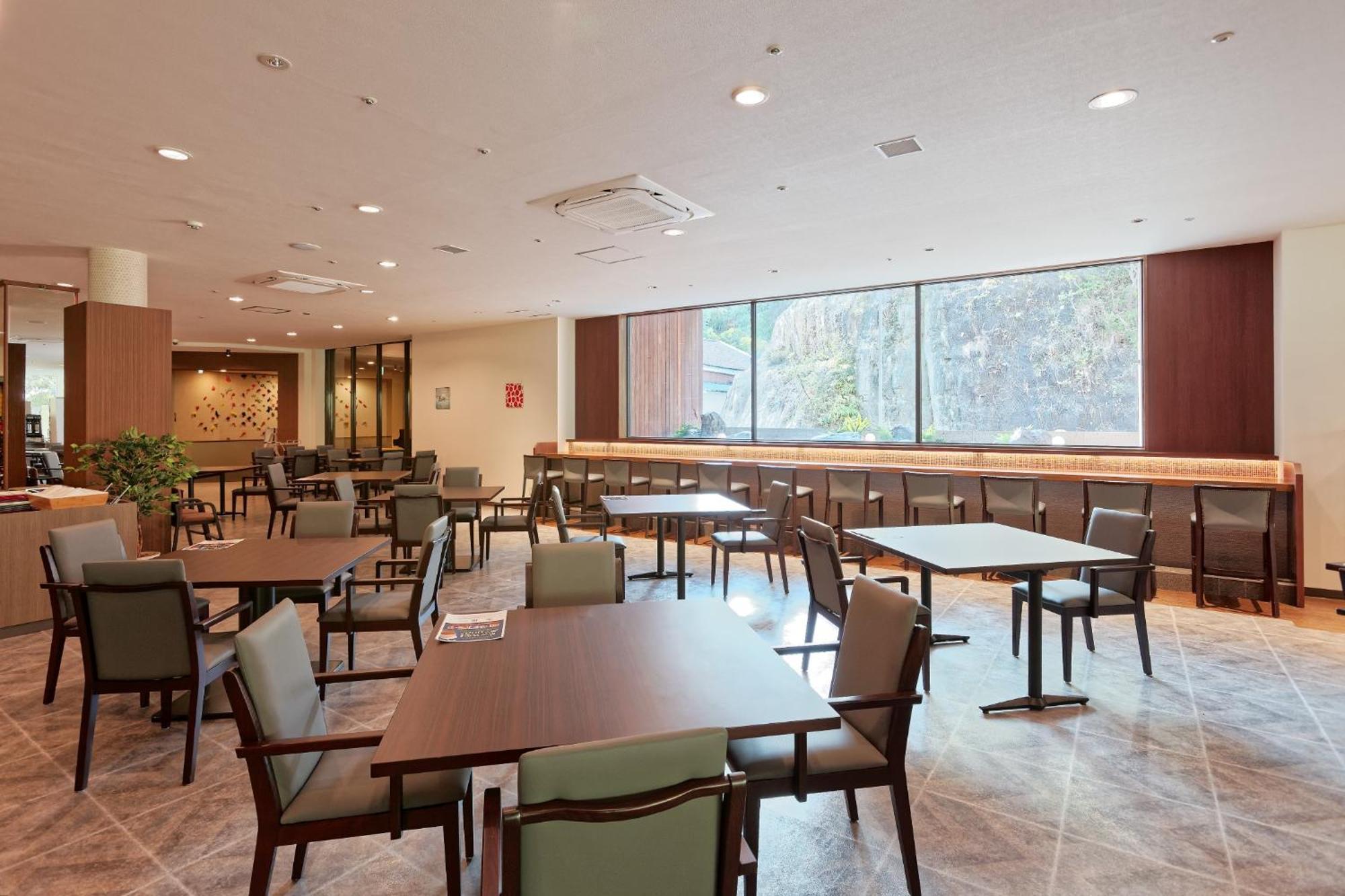 Hotel Ooedo Onsen Monogatari Premium Shirahama Saichoraku Esterno foto